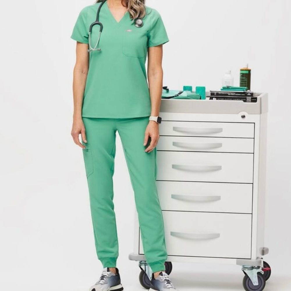 FIGS Medical Scrubs Top and Pants Set Technical Collection Green XXS